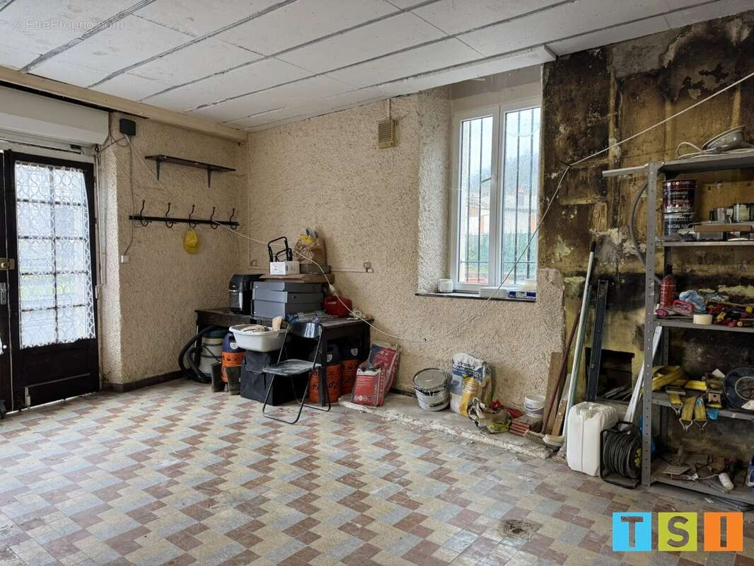 Au cur de Miramont-de-Comminges - ensemble immobilier - maison de caractère de 135 m² - vaste local commercial 100 m² sur 593m² - photo 23