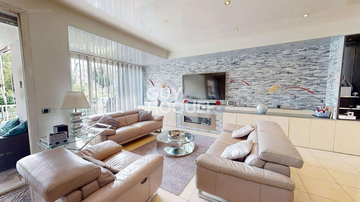 Maison à LES PAVILLONS-SOUS-BOIS