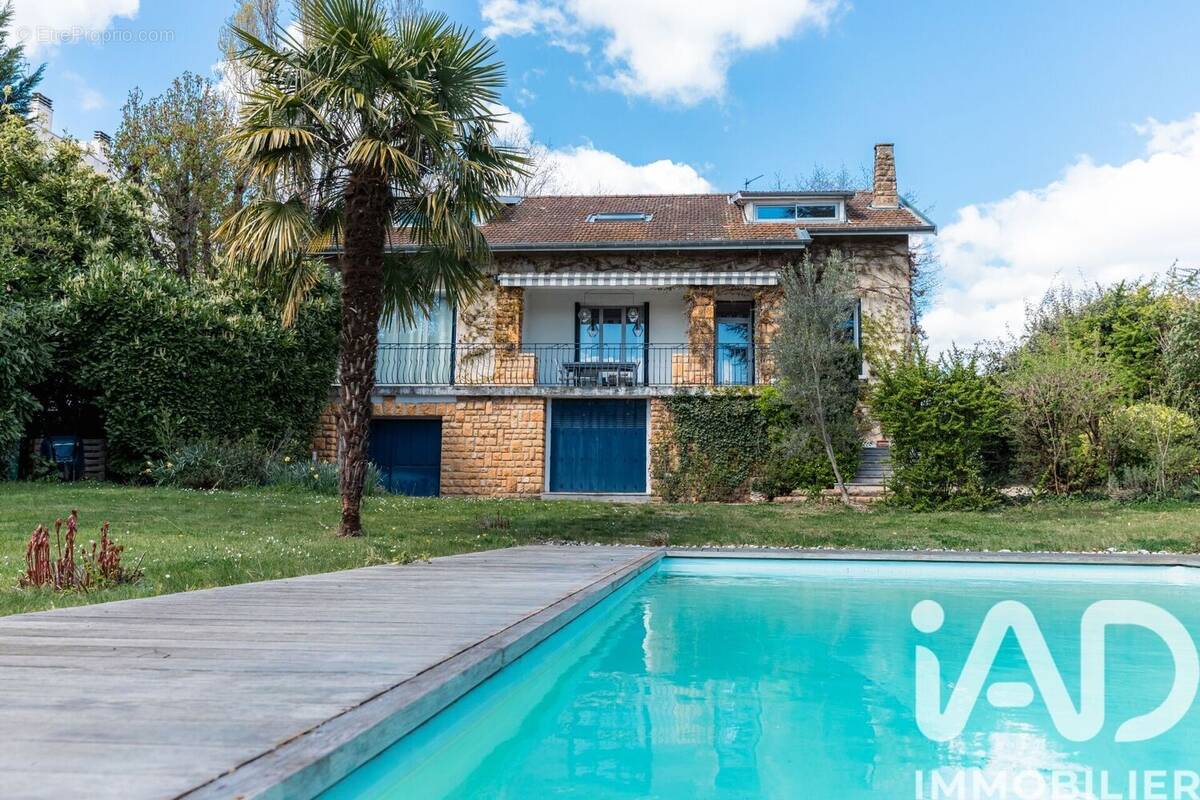 Photo 1 - Maison à ECULLY