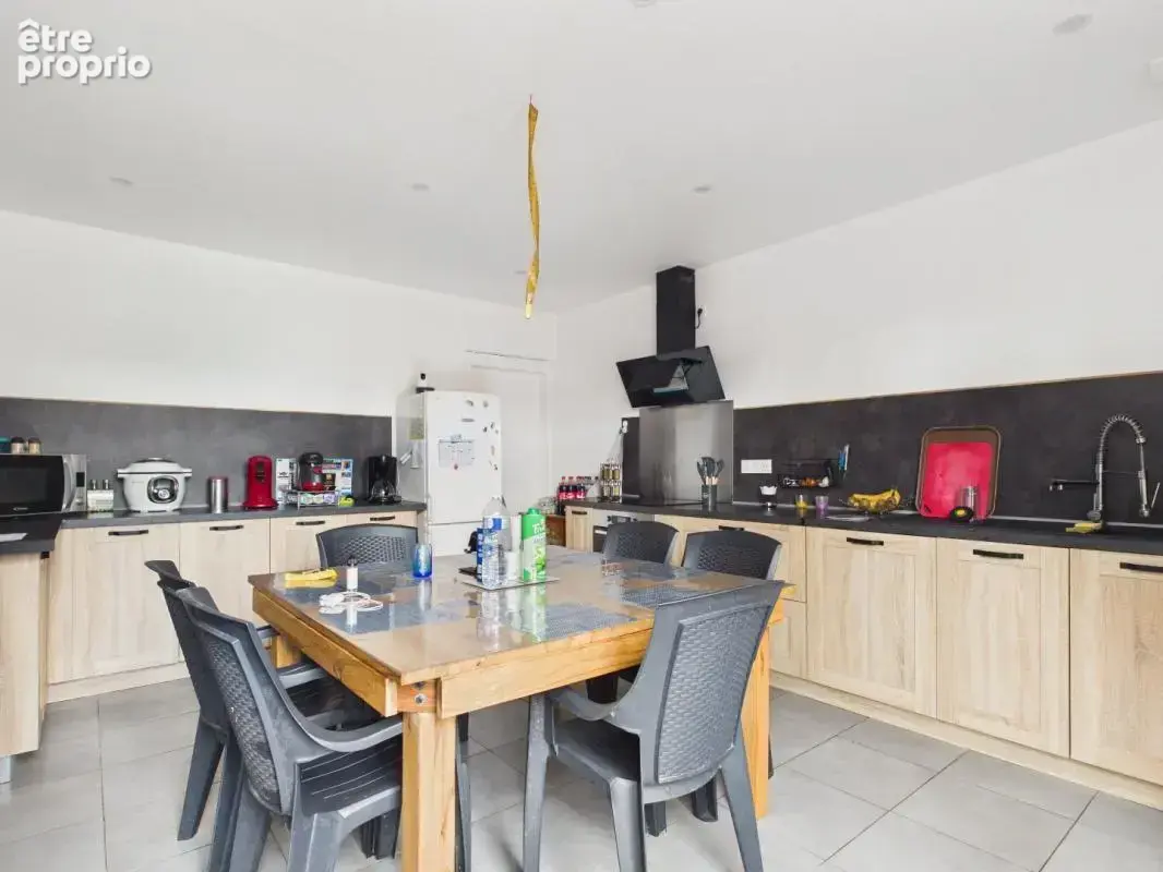 Maison 256 m² à Le Catelet  - photo 5
