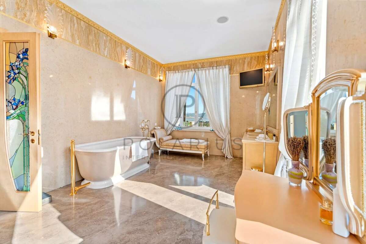 Maison à ANTIBES