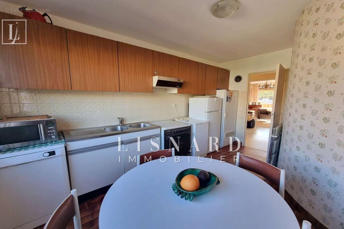 Appartement à VALLAURIS