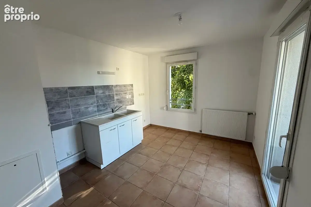 T3 de 64 m² à Vaulx-En-Velin au prix de vente de 136 000 € - photo 5