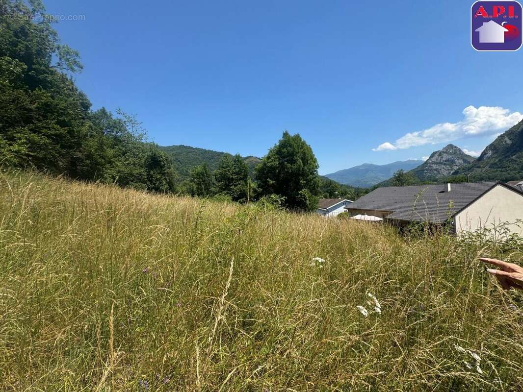 Terrain 1405 m² à Saurat  - photo 3