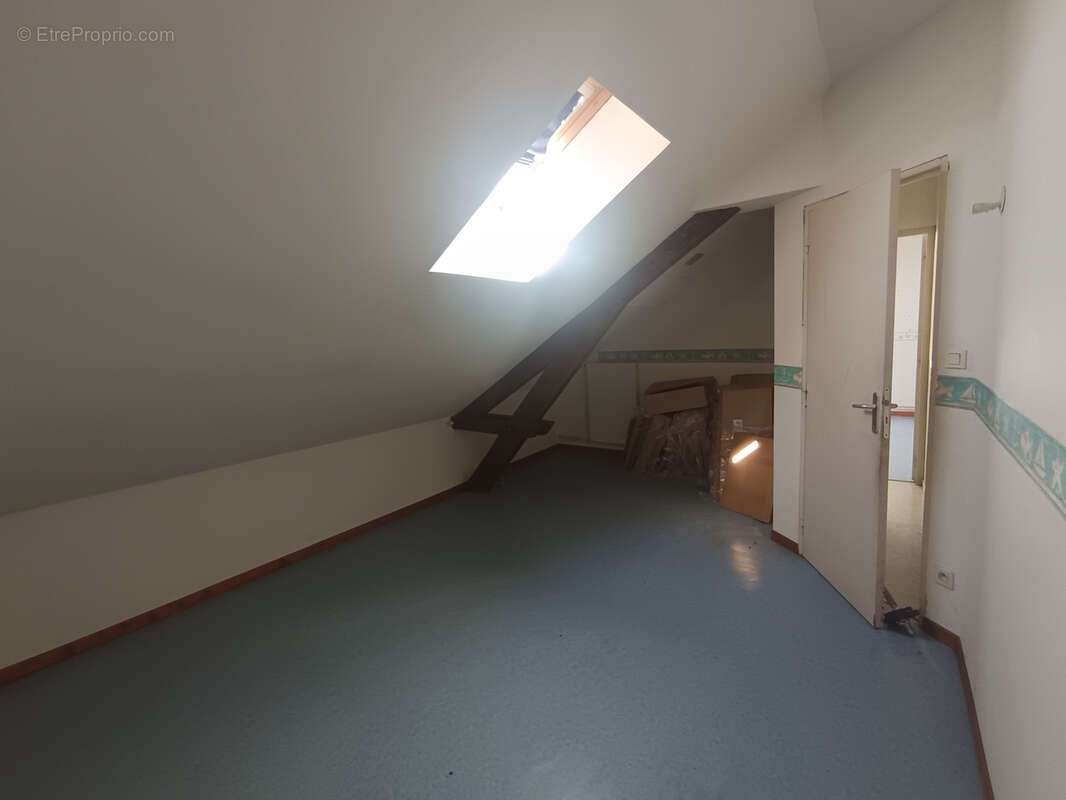 Appartement F6 pour premier achat ou investissement locatif. - photo 6