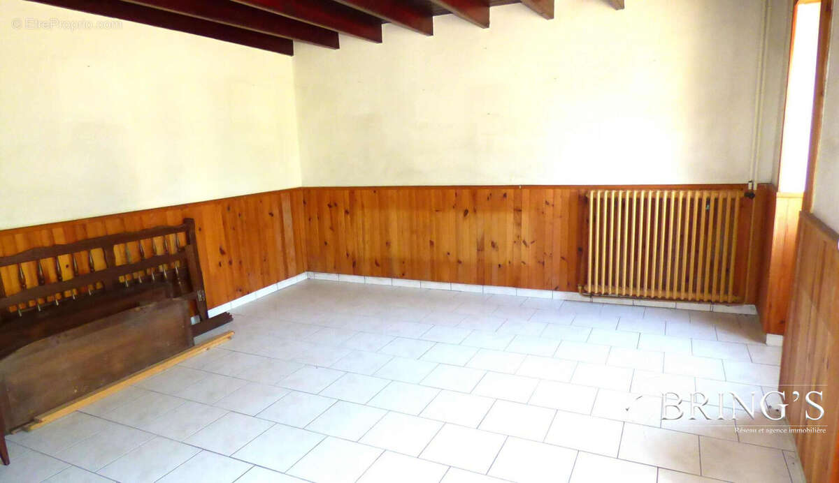 Maison à NOTRE-DAME-DE-CENILLY