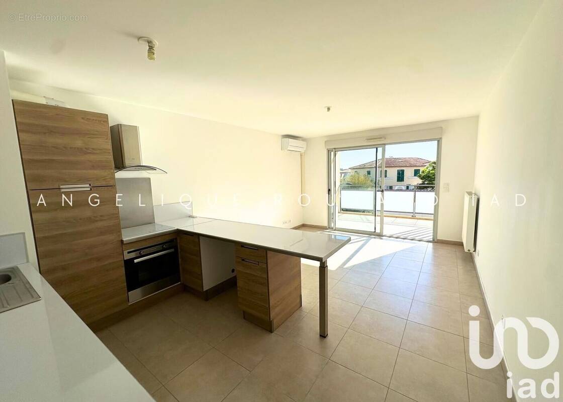 Photo 1 - Appartement à SIX-FOURS-LES-PLAGES