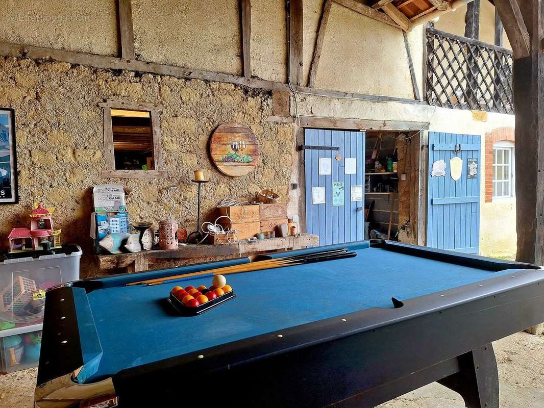 games area - Maison à MIRANDE