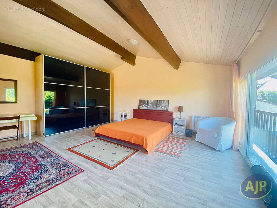 Maison à LESPARRE-MEDOC