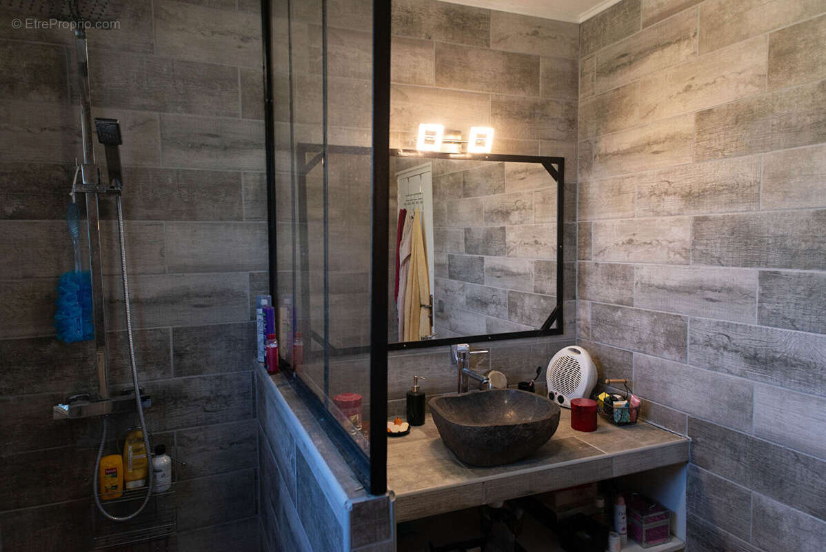 Maison à LE CHAFFAUT-SAINT-JURSON