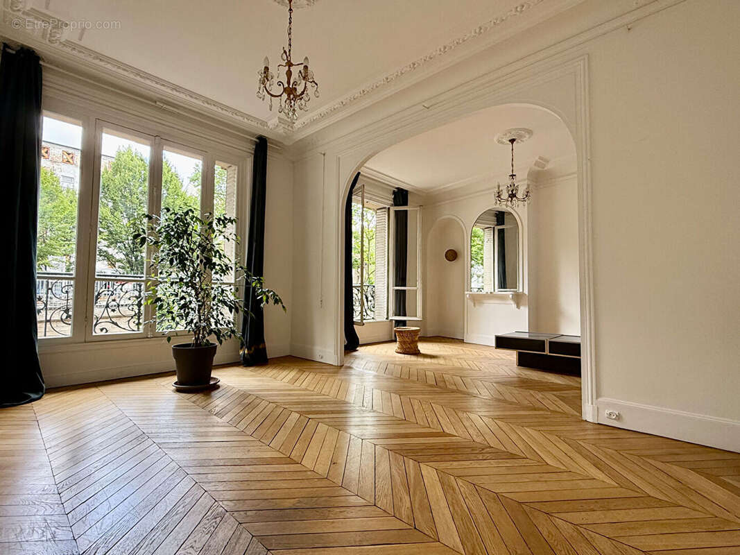 Appartement à PARIS-9E