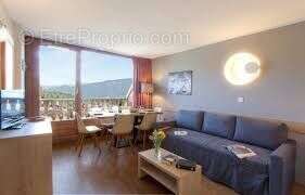 Appartement à MORILLON