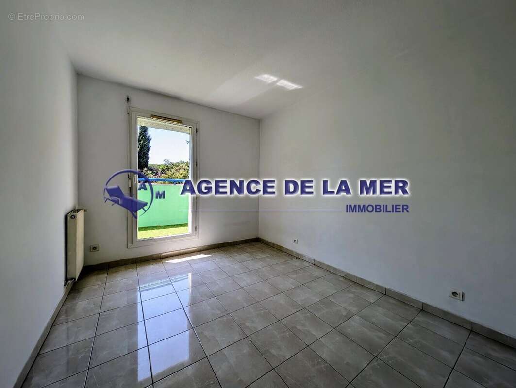 La Grande-Motte  Maison 4 pièces avec piscine et garage, au calme d'une impasse privée - photo 8