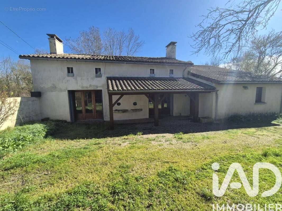 Photo 1 - Maison à LEZAY