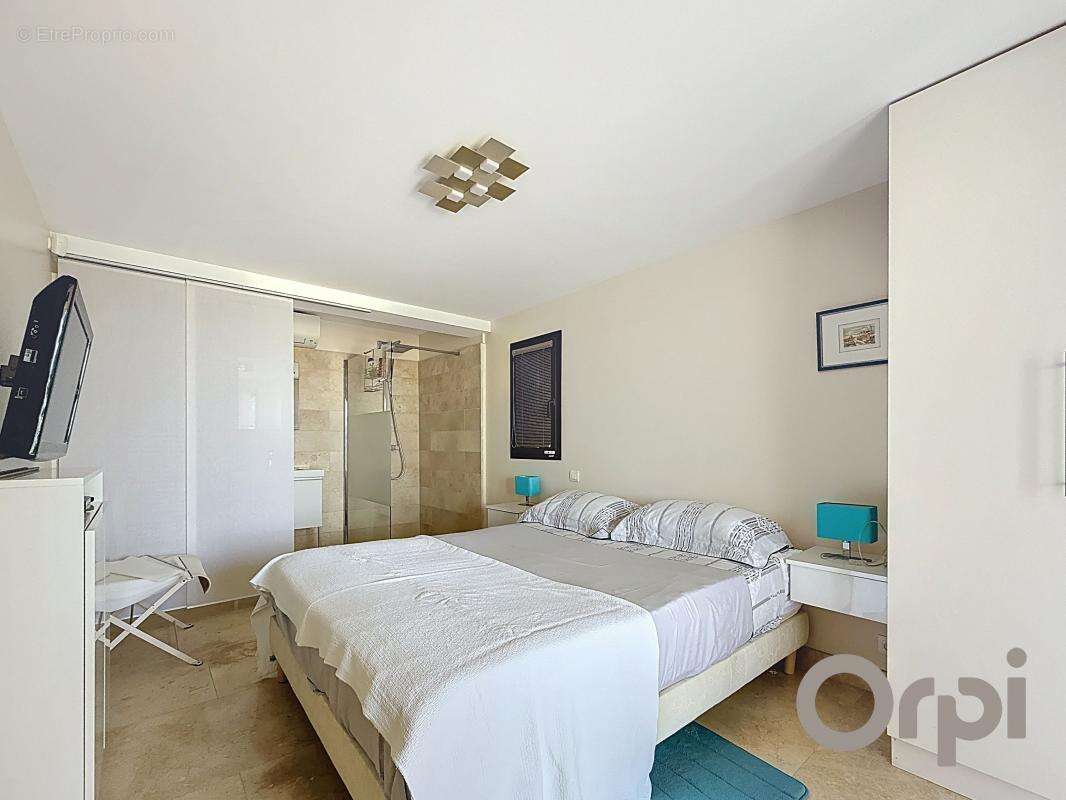 Maison à LES ISSAMBRES