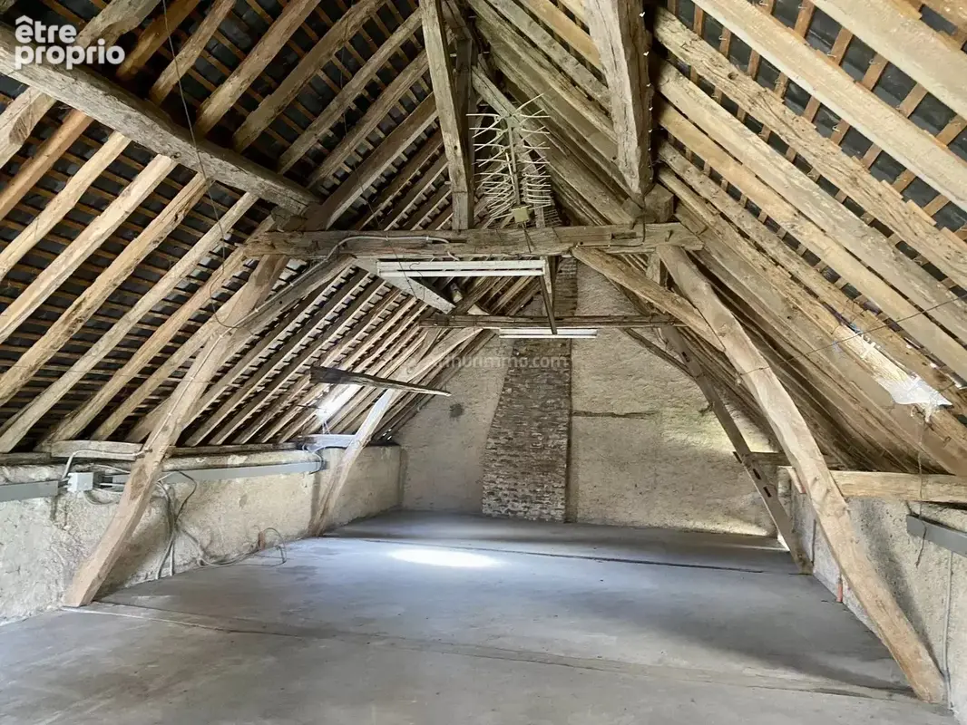 Ancien corps de ferme sur 6 810 m2 de terrain - photo 10