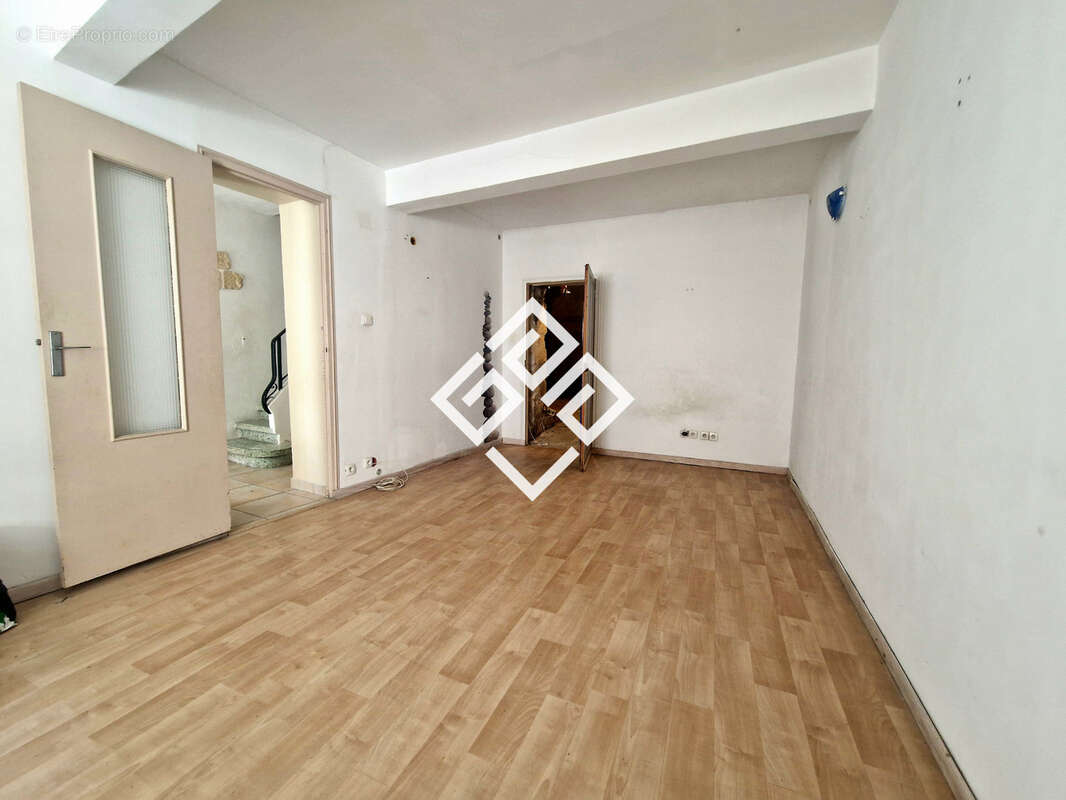 Maison à SALLES-D'AUDE