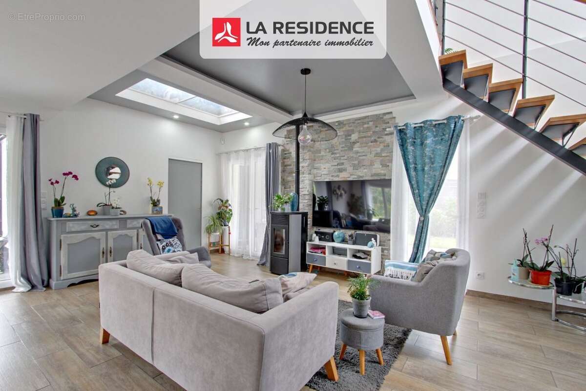 Maison 154 m² à Courcelles-Sur-Seine  - photo 2