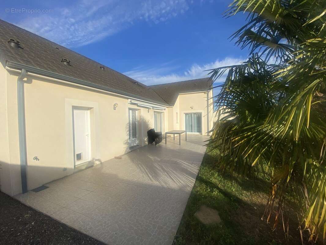 Maison à SAINT-GERMAIN-DU-PUY