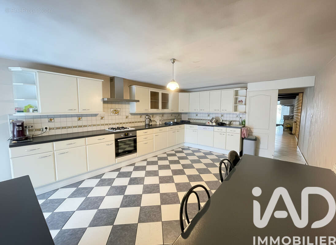 Photo 4 - Appartement à CHARLEVILLE-MEZIERES