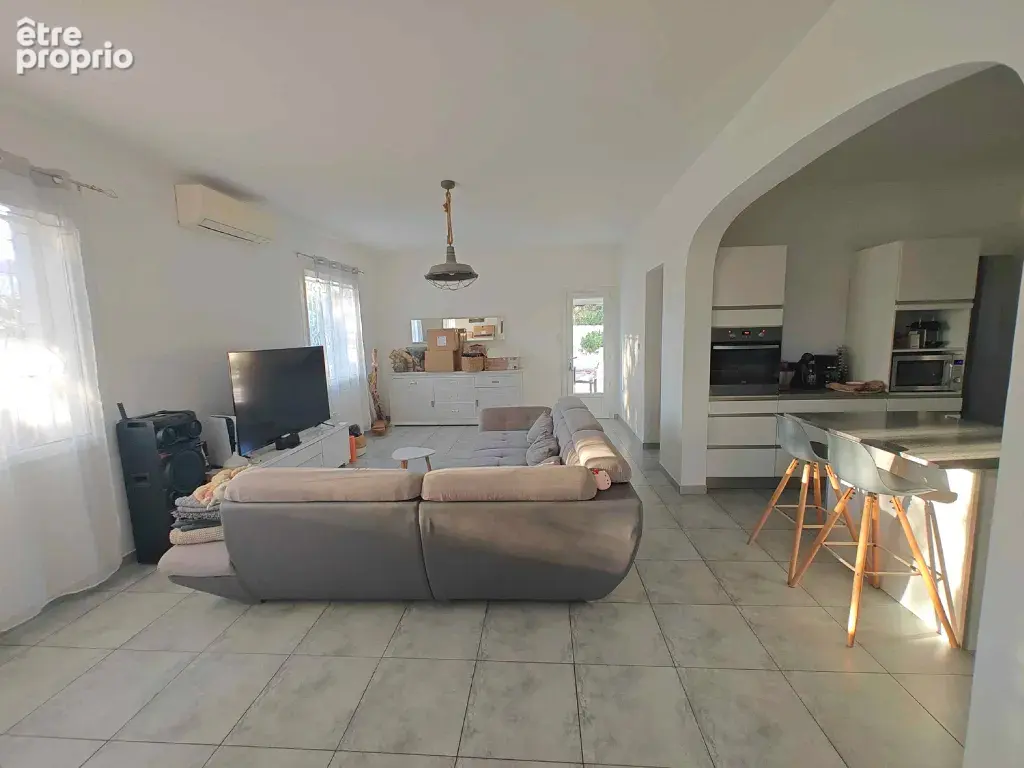La garde. magnifique villa rénovée 163 m² avec t2 indépendant, piscine et terrain de 800 m² proche pont-de-suve - photo 8