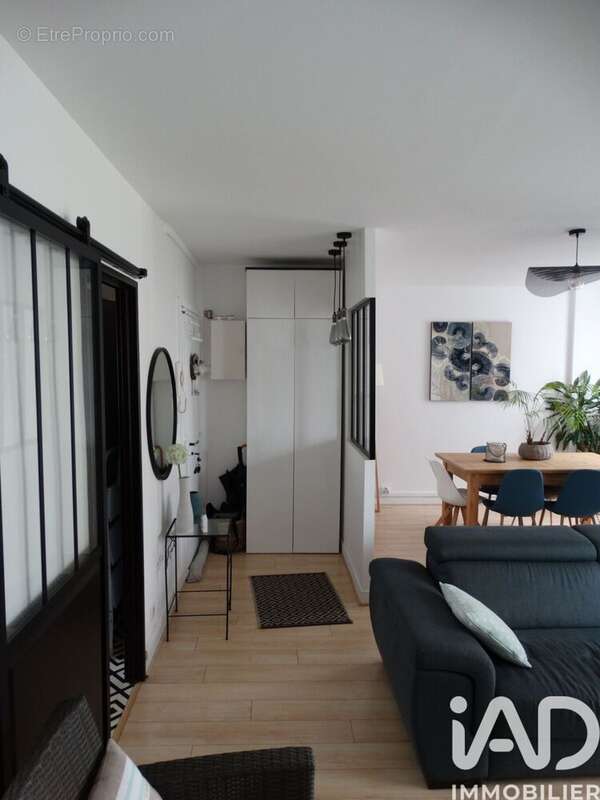 Photo 2 - Appartement à LA CELLE-SAINT-CLOUD