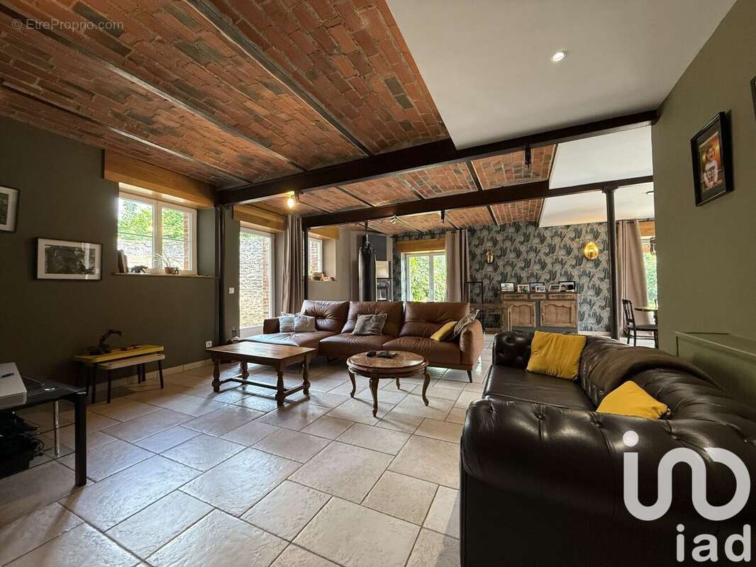 Photo 3 - Maison à GIVONNE