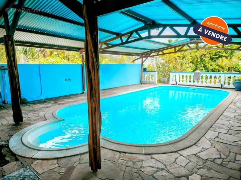 Maison à SAINT-LAURENT-DU-MARONI