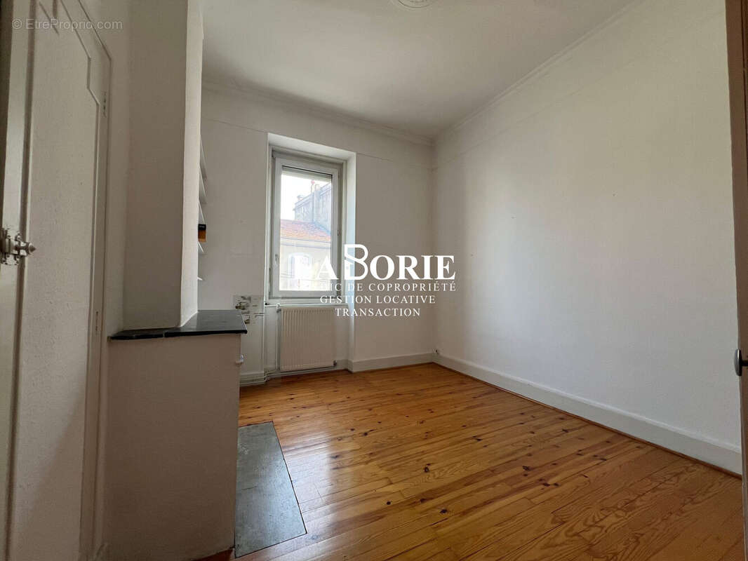 Maison 15 pièces 245 m² à vendre à Orange (84100) - photo 8