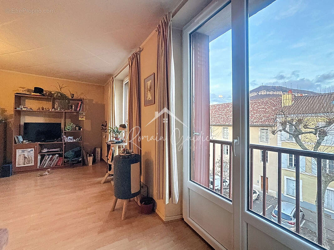 F2 LOUÉ 53 M2 - photo 2