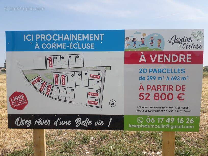 Terrain à CORME-ECLUSE