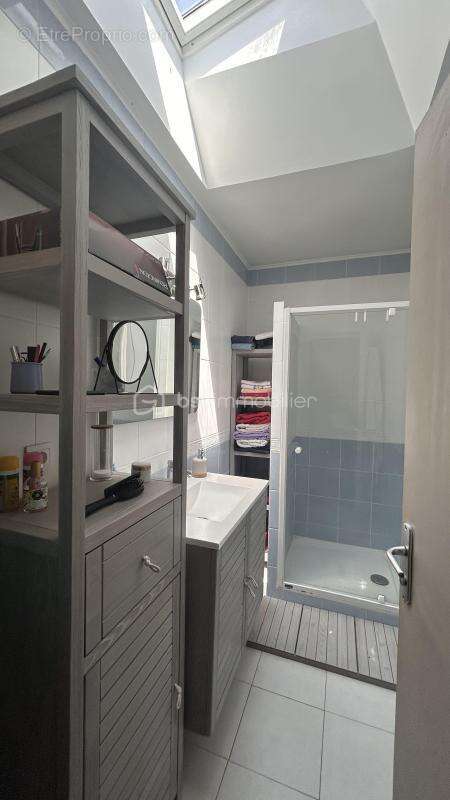 Maison mitoyenne T5 de 95 m² avec jardin  – Rue Lucien-Sampaix, Échirolles - photo 16