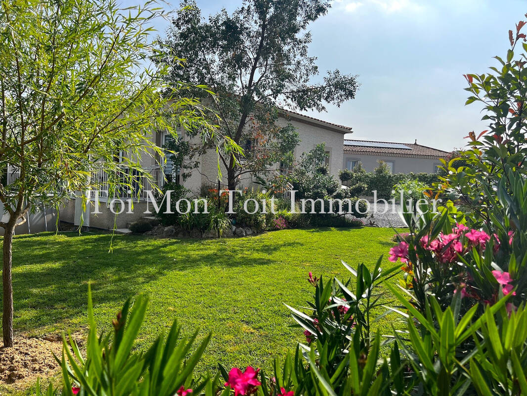 Maison à VIC-LE-FESQ