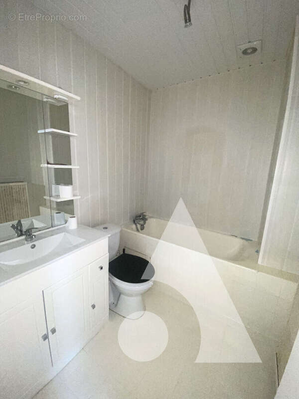 Appartement Crepy En Valois STUDIO + Place de parking - photo 4