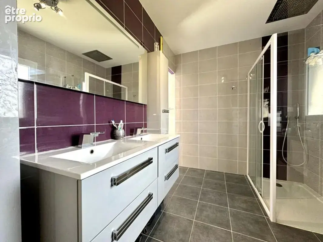 ? Très belle maison de plain-pied de 160 m2 avec piscine ? - photo 8