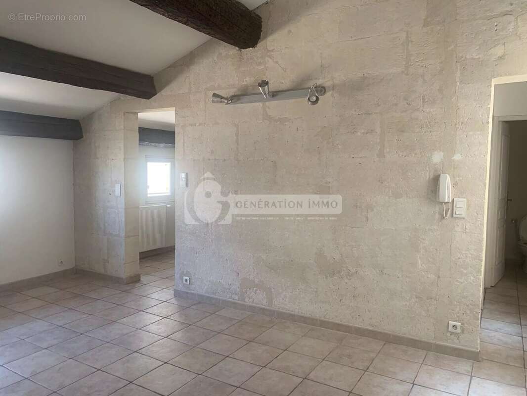 Appartement lumineux de 84 m² à Arles avec terrasse - photo 4
