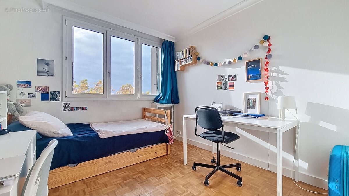 Appartement à PARIS-20E