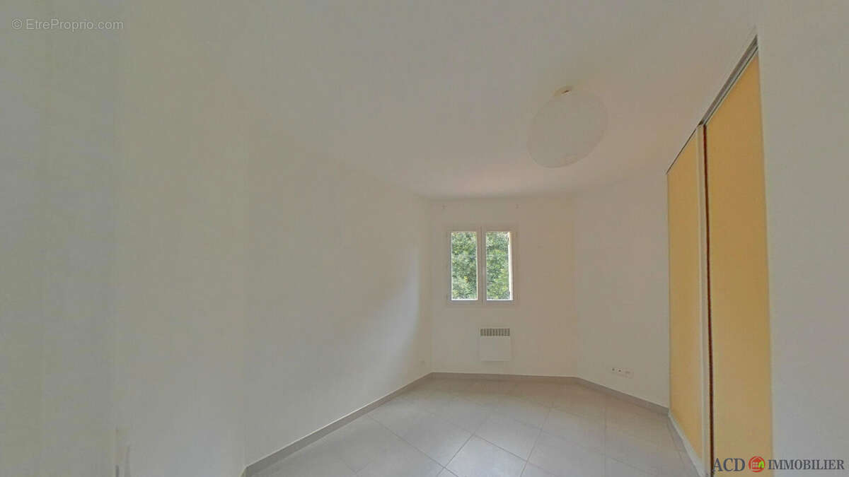 Appartement à VELAUX