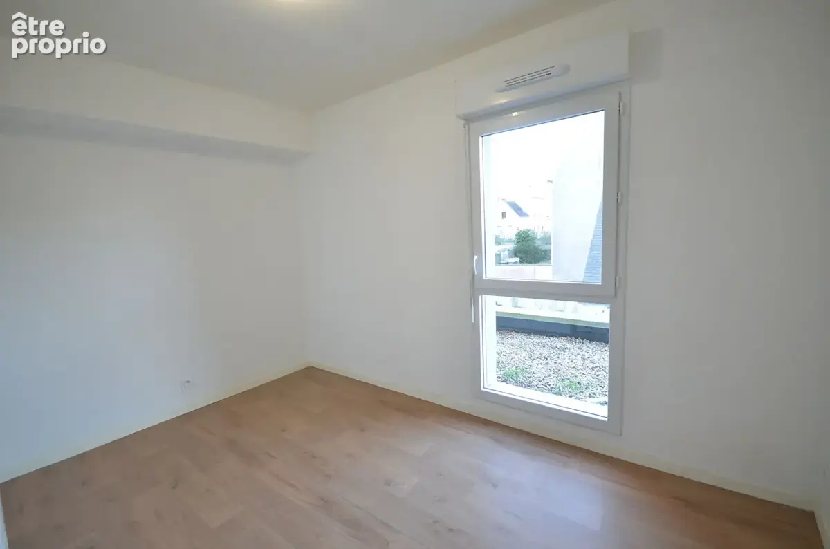 BREST QUATRE MOULINS - Appartement T3 récent de 61m² avec balcon, cave et parking - photo 5