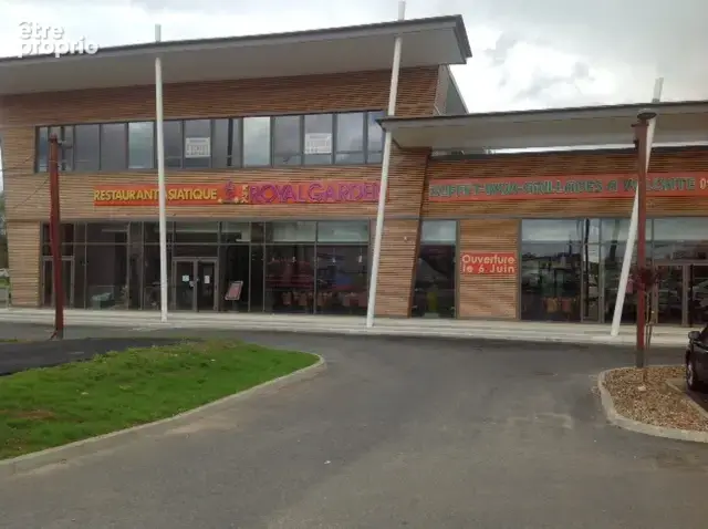 Local commercial 1 pièce 494 m² · à Montereau-Fault-Yonne · 494 m² · 540 000 €