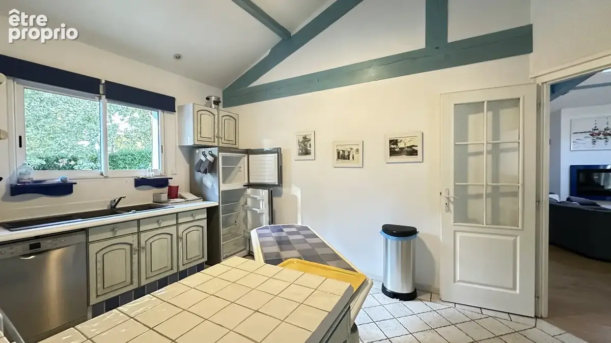 Entre Forêt Landaise et Art de Vivre  Ensemble de deux maisons sur 1638 m² de terrain boisé. - photo 8