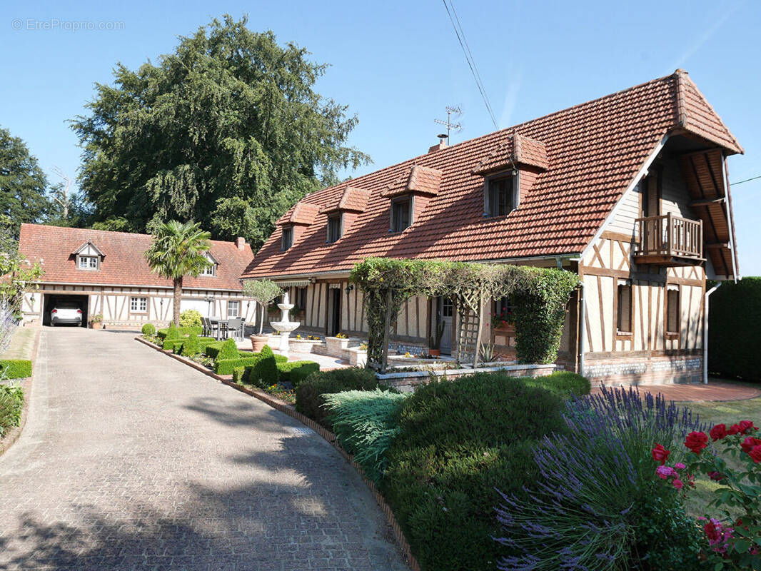 Maison à HUGLEVILLE-EN-CAUX
