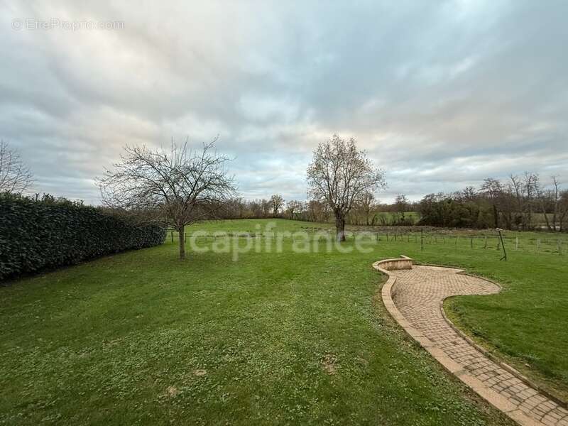 Maison à SAINT-BENIGNE