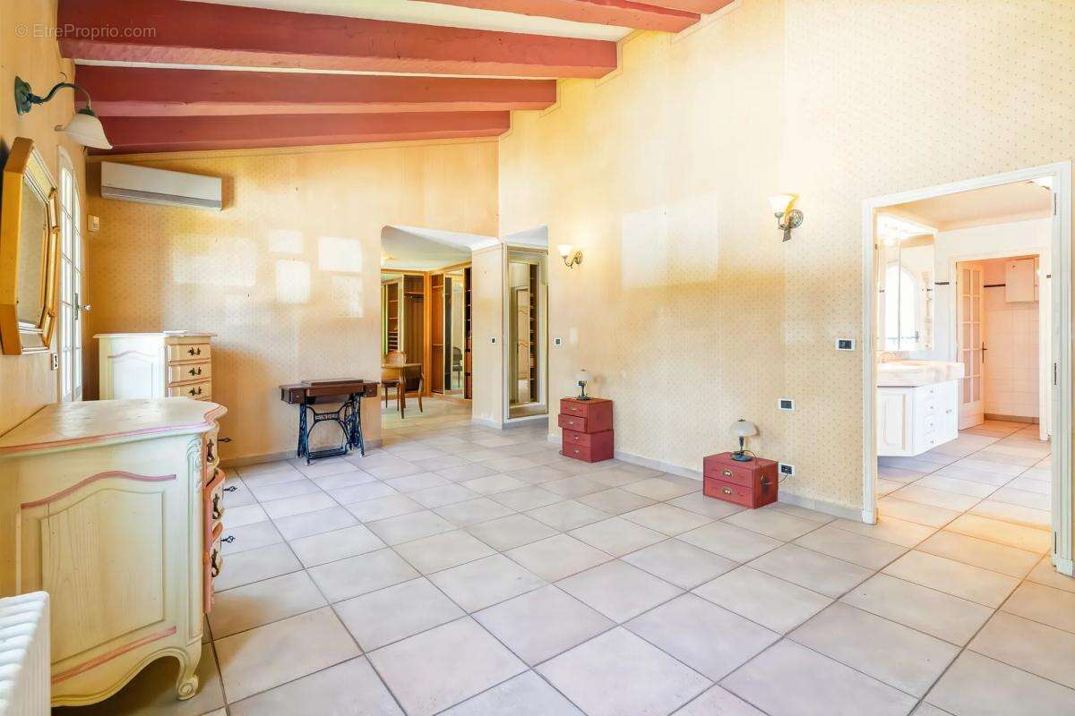 Maison à BOUC-BEL-AIR