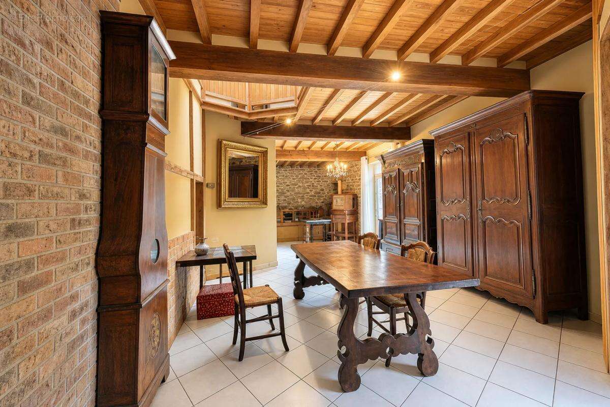 Maison à OZON