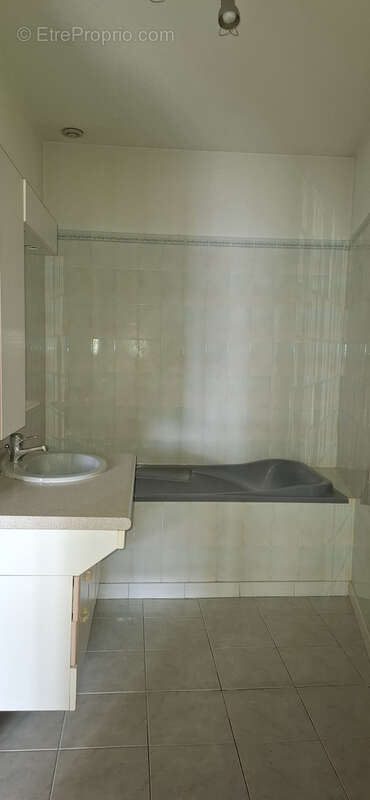 Appartement à GANGES