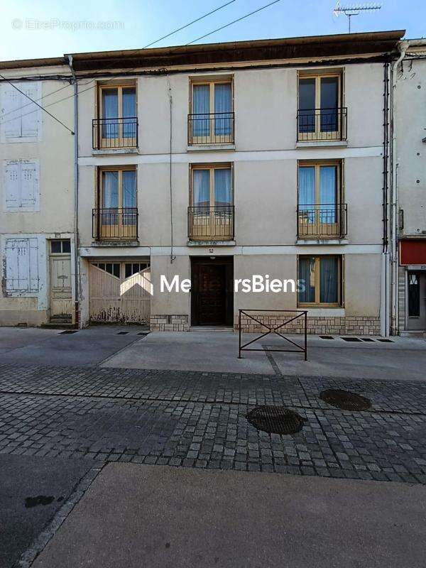 Maison à BOURBONNE-LES-BAINS