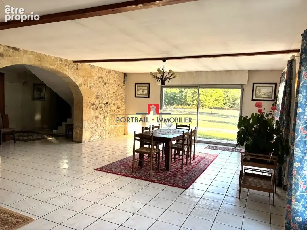 Maison 6 pièces 234 m² à vendre à Saint-Andre-De-Cubzac (33240) - photo 6
