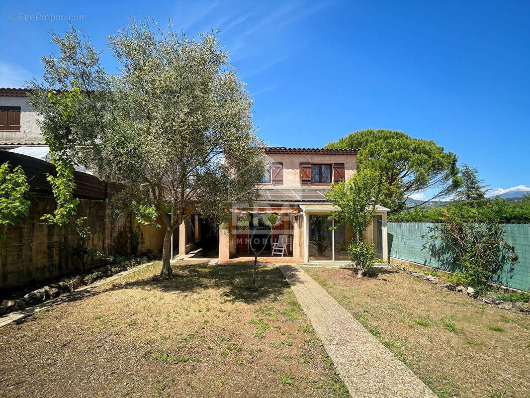 Maison à GRASSE