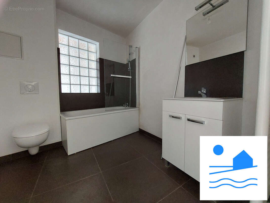 Appartement 99 m² à Gonneville-La-Mallet  - photo 9
